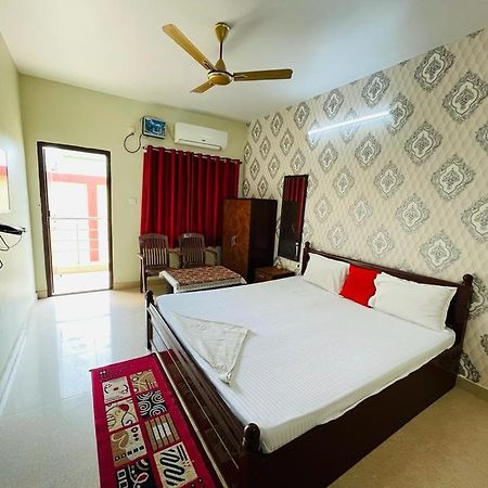 Hotel Lovely Star Inn ! Puri Εξωτερικό φωτογραφία